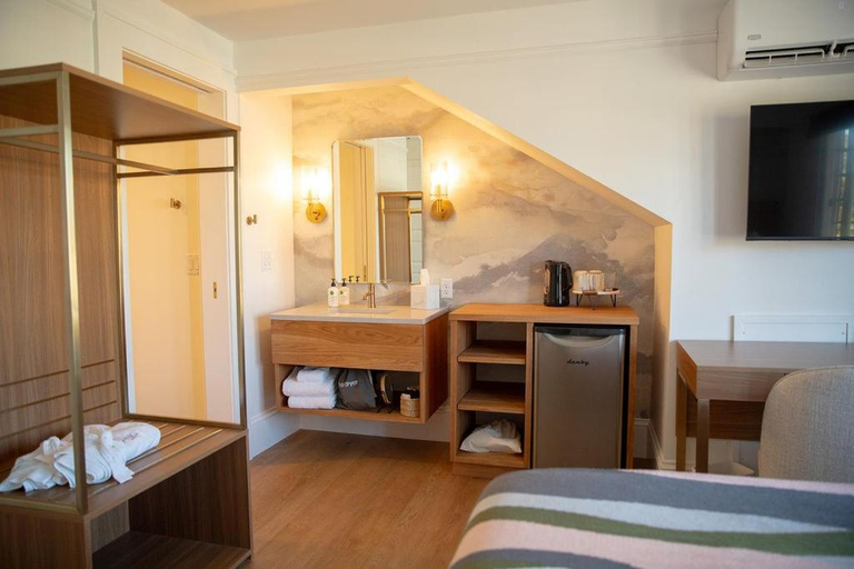 Bedroom 4, the compass mcminnville, Yamhill