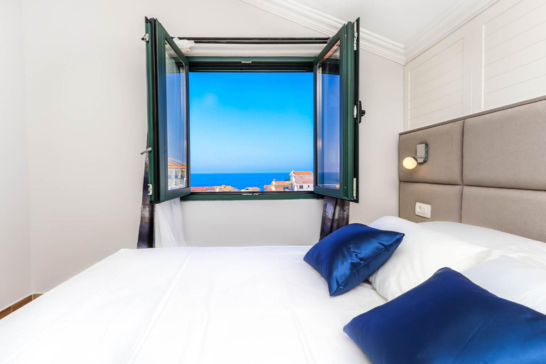 Bedroom, El Mar Apartments