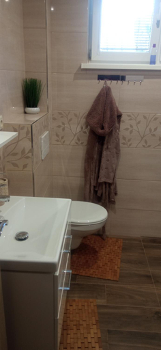 Bathroom 2, Privat Ludmila, Poprad