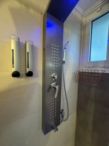 Bathroom 3, Diamond, luxury seafront house nearby Delphi, Central Greece