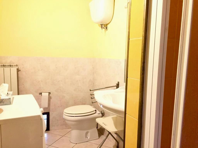 Bathroom 3, Casa Fiorita, Perugia