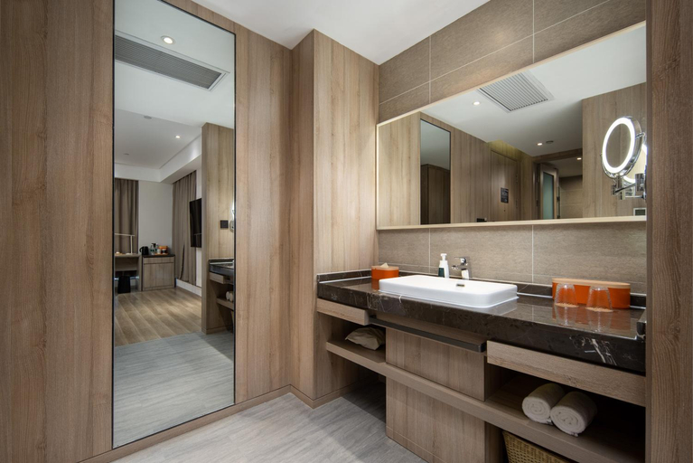 Bathroom 4, Atour Hotel Changzhou Dinosaur Park, Changzhou