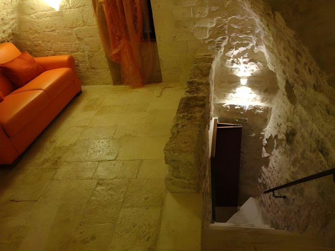 Others 3, Relais del Marchese, Bari