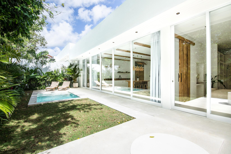 2, Modern 2BR Villa, 4min to Bingin's Coastal Charm, Badung