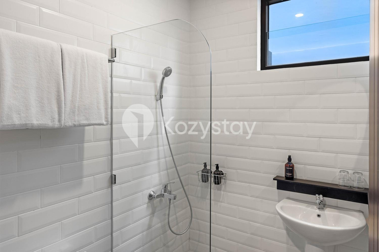 Bathroom 3, Karira Villa by Kozystay - Jimbaran, Badung
