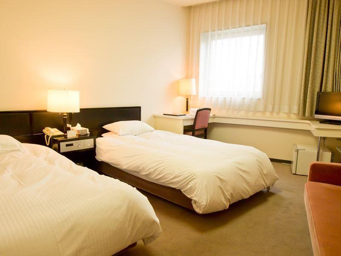 Bedroom 2, Palais Blanc Koshikaikan, Toyama
