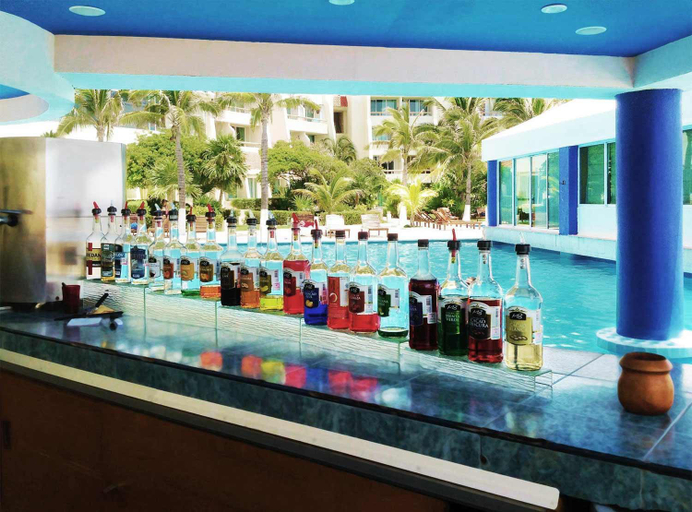 Food & Drinks 5, Beach and Ocean Front Apartments Cancun, Benito Juárez
