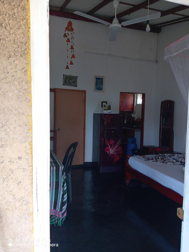 Bedroom 3, Jayasanka guest, Hikkaduwa