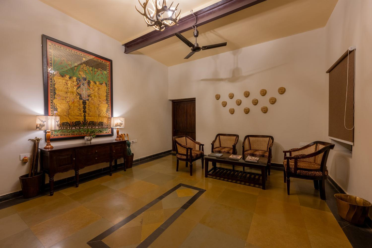 Public Area, Little Affair, Alwar