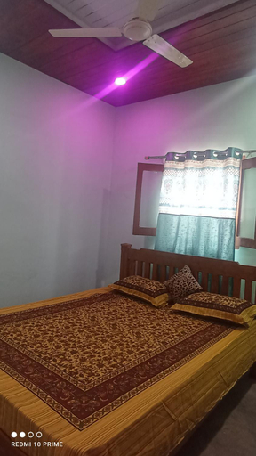 Bedroom 2, Hampi Soni Family Homestay, Bellary