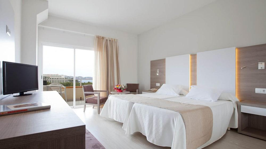 Bedroom 3, Hotel Seramar Sunna Park, Baleares