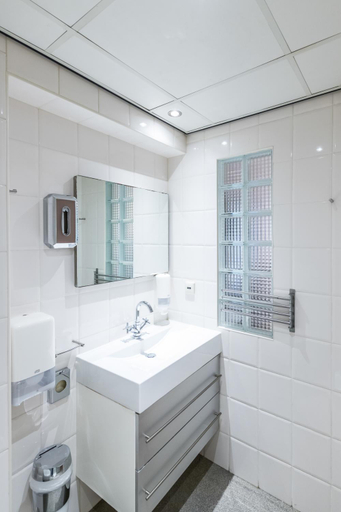 Bathroom 3, Japie rooms - in the heart of Antwerp, Antwerpen