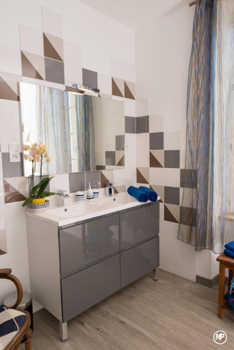 Bathroom, Lou Castet de Lussolle - Chambres d'hotes, Landes