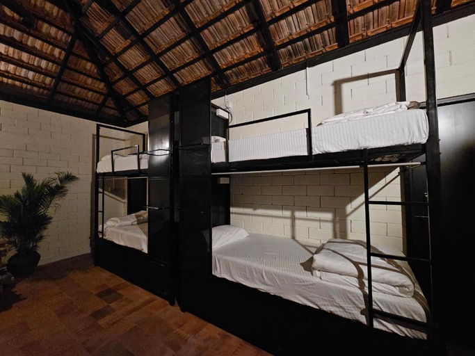 Bedroom 2, beNomadic Eco Hostel, Madikeri, Coorg, Kodagu