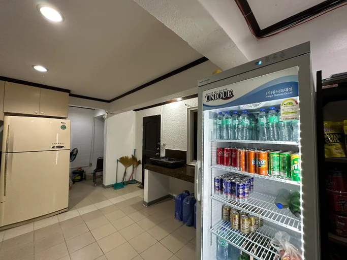 Food & Drinks 2, Safe Clark Freeport Zone - Korean-Managed Comfort, Mabalacat