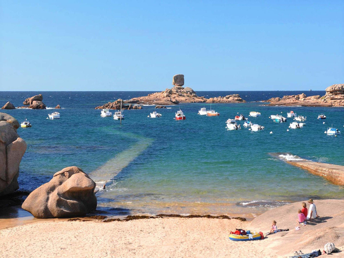 Others 4, Apartment in Tregastel near the Beach, Côtes-d'Armor