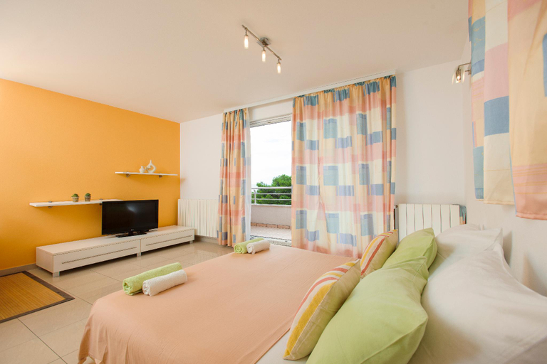 Bedroom 2, Cosy and modern family apartment for 4, Baška Voda