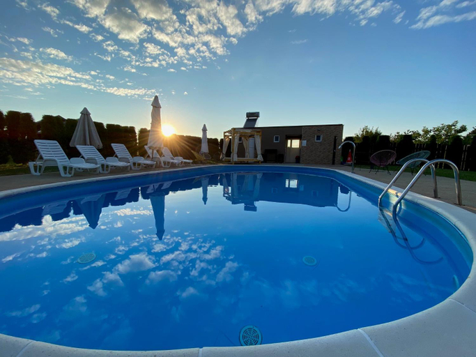 Sport & Beauty 2, Difuzni hotel Zlatni Lug, Požega
