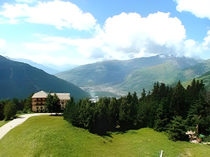 Others 5, Hotel Belvédère, Savoie