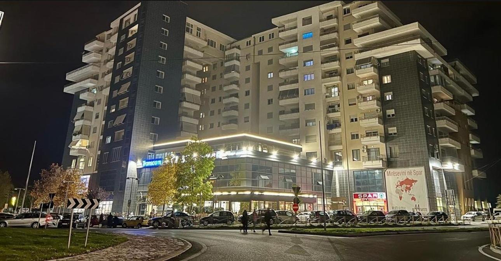 Exterior & Views, Luxury apartment with a wonderful lake view, Shkodrës