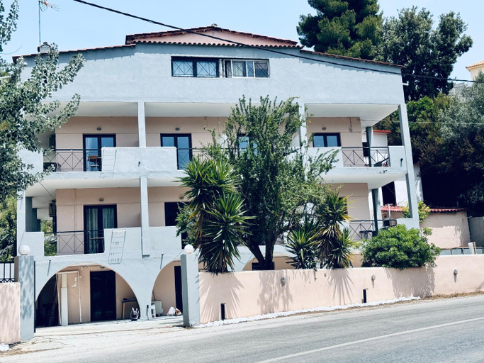 Others 5, Villa Diamanti, Thessaly