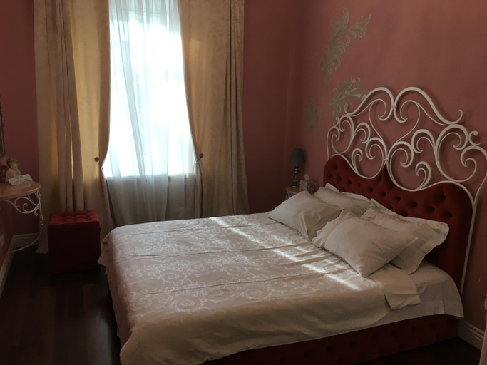 Bedroom 2, Kiev Centre Opera Apartments, Shevchenkivs'kyi