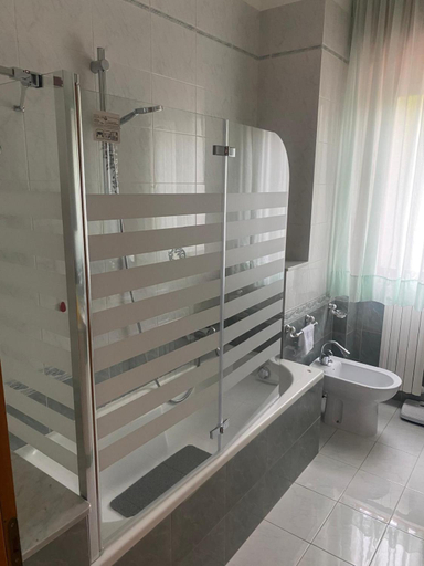 Bathroom 2, Il limoneto di Giovi, Salerno