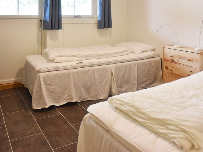 Bedroom 2, Seaside Serenity in Leirvik-By Traum, Hyllestad