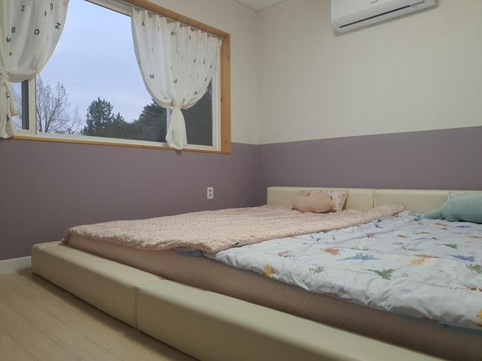 Bedroom 2, Kyeongju Withbebe Dockchae Kids Poolvilla, Gyeongju