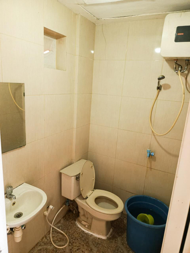 Bathroom 4, Oxy Residence Manado, Manado