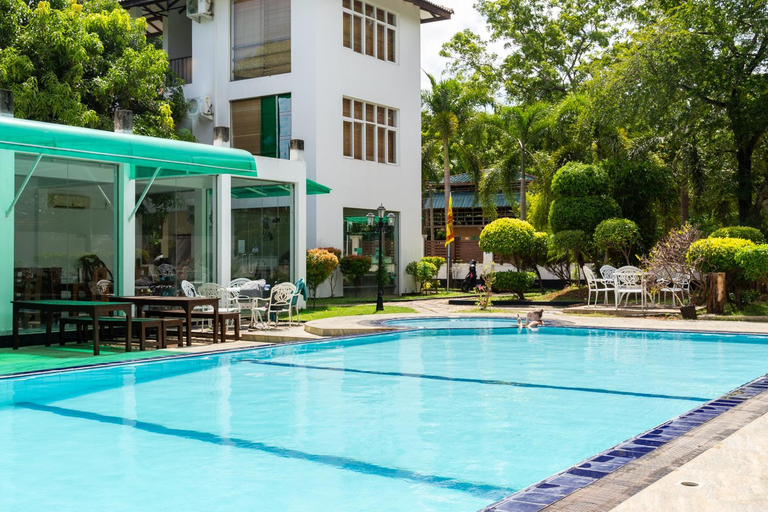 Sport & Beauty 5, Yala Hotel Elephant Eye, Thissamaharama