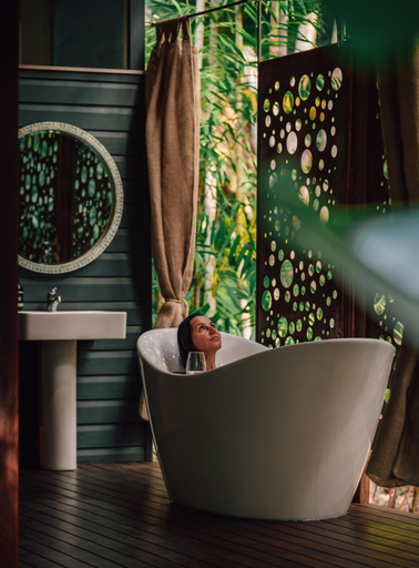 Bathroom 4, Paradise Cove Resort-All Inclusive Resort, Whitsunday