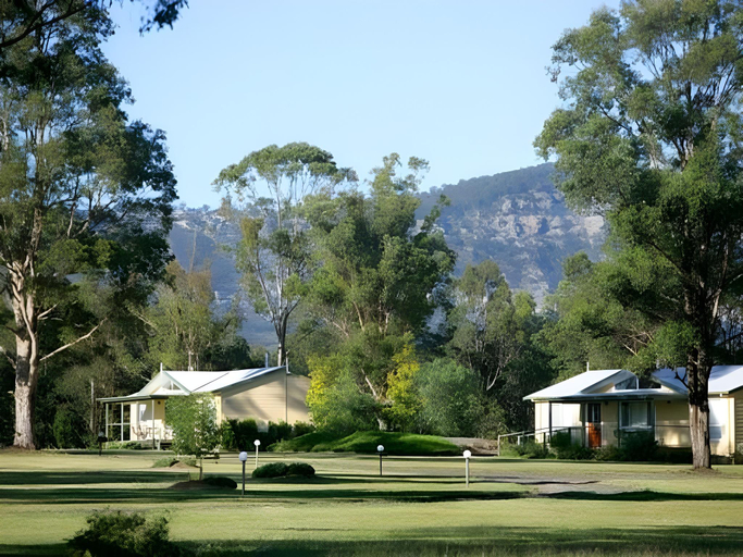 Others 5, The Grange on Hermitage, Singleton