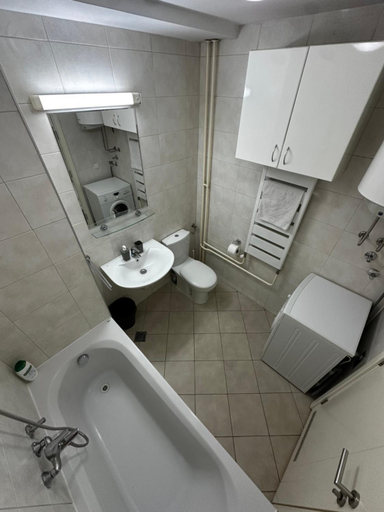 Bathroom, Nevena Belville Apartments, Belgrade