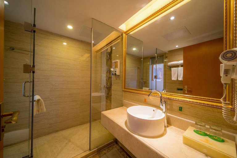 Bathroom 3, Vienna International Hotel Changsha High-speed Railway South Station Shumuling Metro Station, Changsha