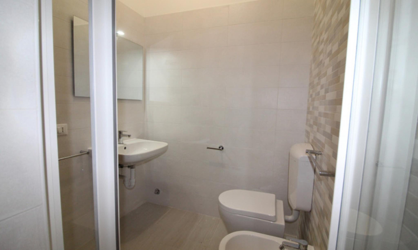 Bathroom 5, Apartment With Pool by the sea, Udine
