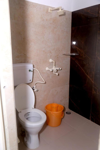 Bathroom 3, Pyrenees Hostel by Indian Culture, Agra