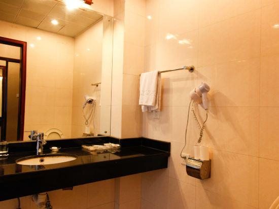 2, Fengming Lake Hotel, Wuhu