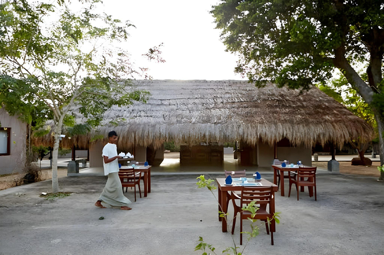 Food & Drinks 4, Koragaha Lodge, Thissamaharama