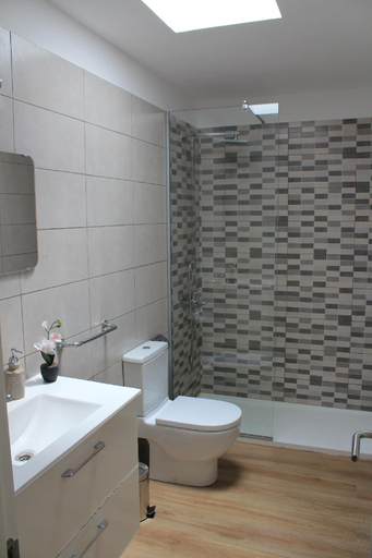 Bathroom 4, Canaima 306, Las Palmas