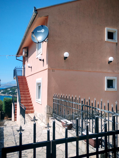 Others 4, Apartmani LJUBICA