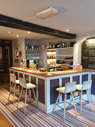 Food & Drinks 3, The White Bear, Warwickshire