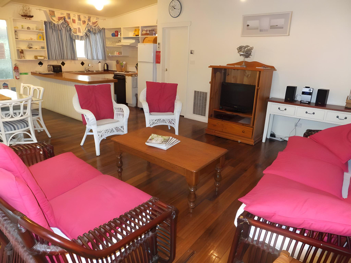 Interior view 2, Beachwalk Cottage, Melbourne