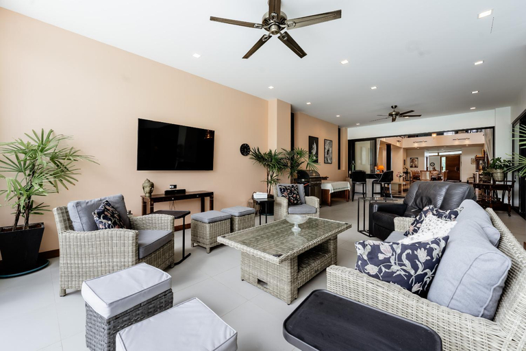 Facilities 3, Villa Viola 7 Bedroom, Fully Staffed, on the Golf Course, Phuket Island