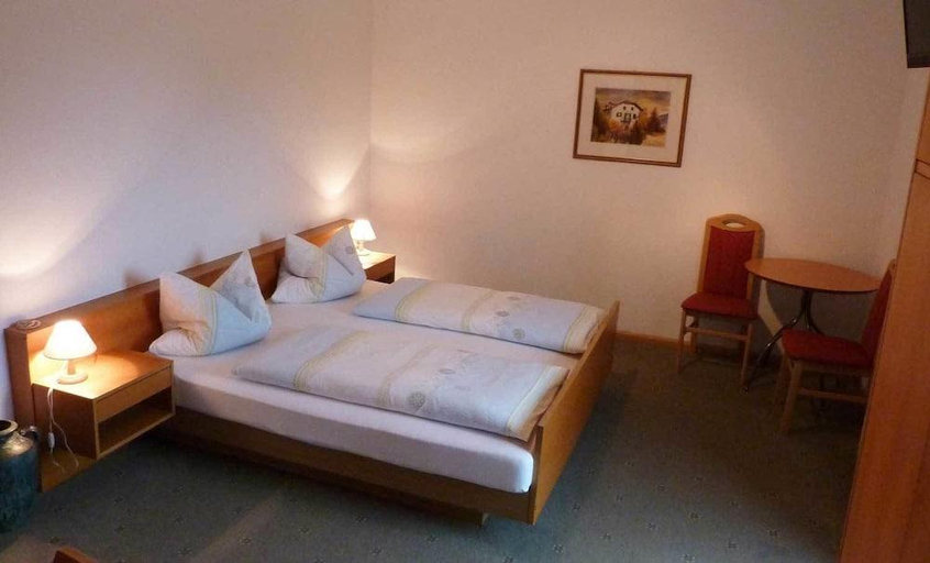 Bedroom 2, Garni Rebhof, Bolzano