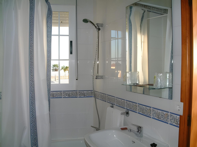 Bathroom 4, Hostal Azul, Huelva