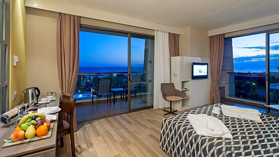 Bedroom 3, Sherwood Dreams Resort, Serik