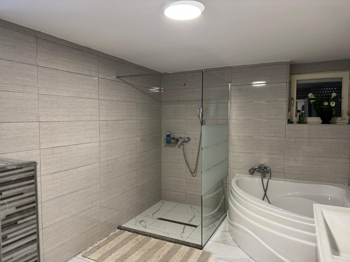 Bathroom, Vila s bazenom deluxe - GTI, Zagreb