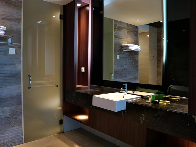 Bathroom, Hotel Asri Sumedang (temporarily closed), Sumedang