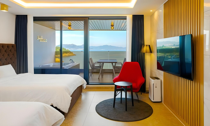 Bedroom 4, Yeosu Blue Mango Pool Villa & Resort, Yeosu